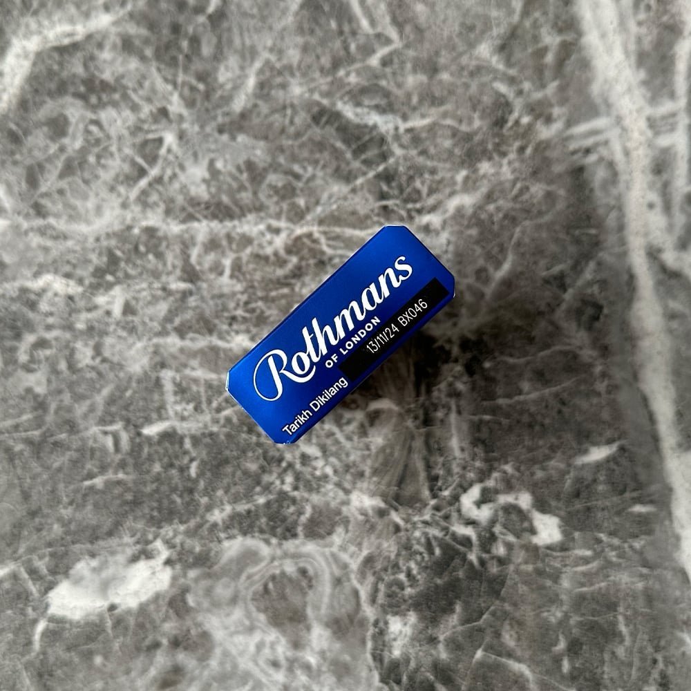 Rothmans Blue - Image 5